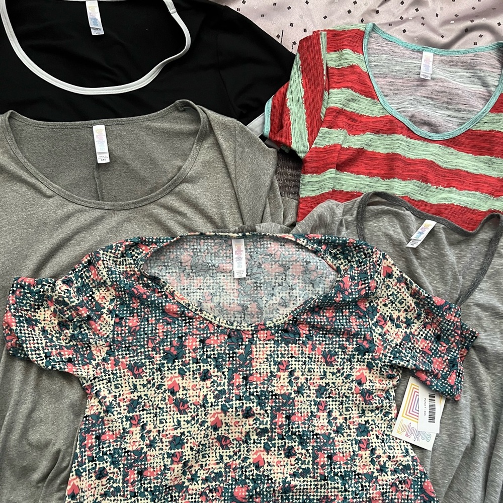 ⭐️FIVE⭐️LuLaRoe XXS Perfect Tees!!! Selling as a lot. Three NWT, two EUC